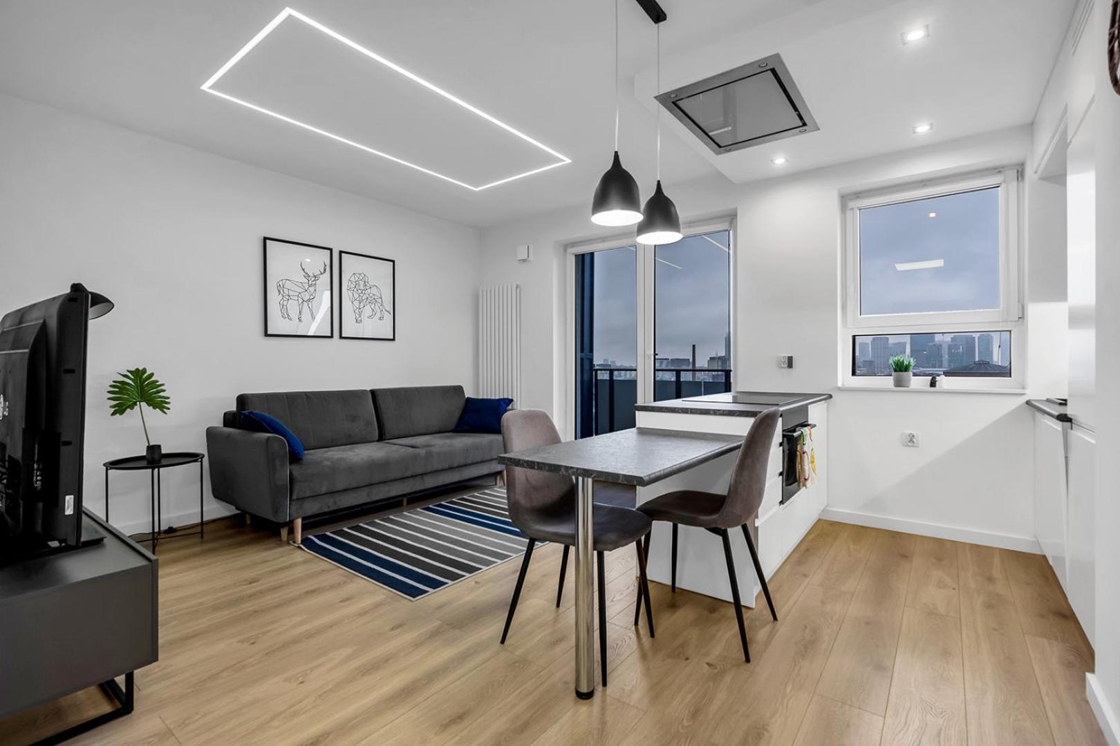 12Th Floor Wola Modern Apartment Warsaw Exterior photo